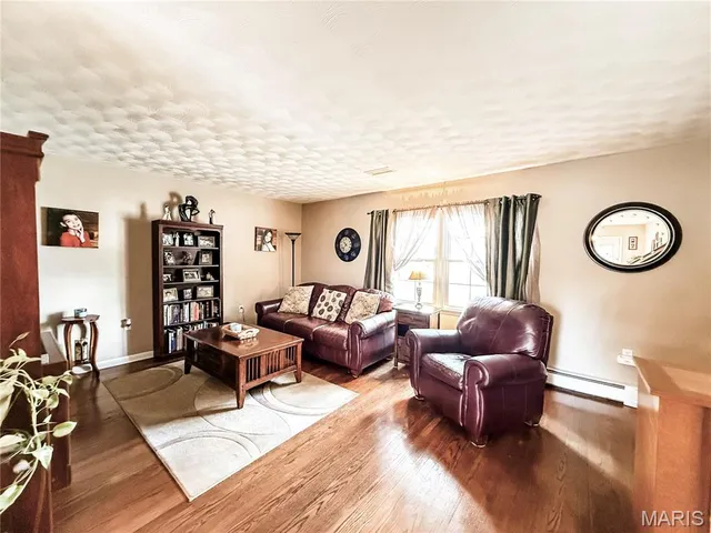 $220,000 | 593 West Hill Street, Nashville, IL 62263