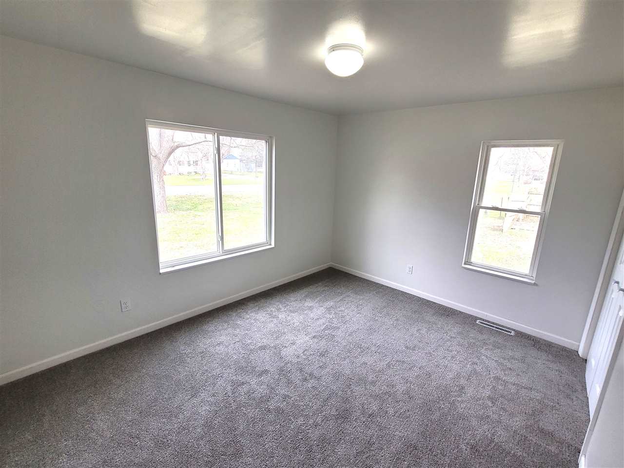 9432 East Coldwater Road Davison, MI 48423 - Photo 16 of 21