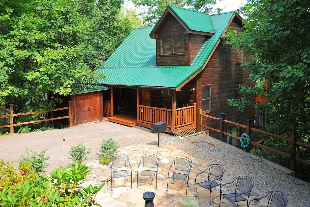 2253 Red Bud Road Sevierville, TN 37876 - Photo 24 of 24 Gallery Image 24