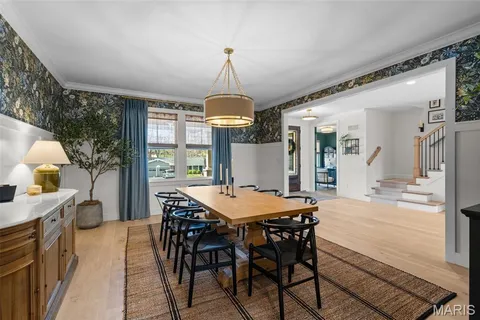 $1,749,000 | 1316 Fawnvalley Drive, Des Peres, MO 63131