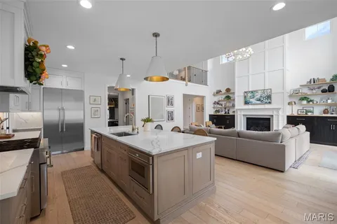$1,749,000 | 1316 Fawnvalley Drive, Des Peres, MO 63131