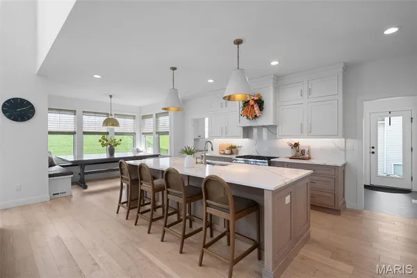 $1,749,000 | 1316 Fawnvalley Drive, Des Peres, MO 63131