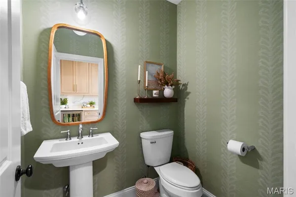 $1,749,000 | 1316 Fawnvalley Drive, Des Peres, MO 63131