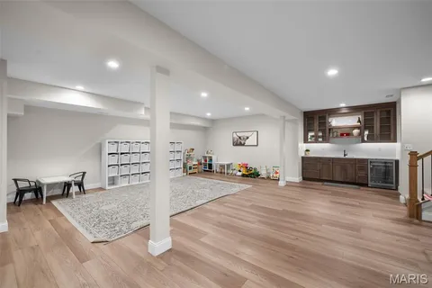$1,749,000 | 1316 Fawnvalley Drive, Des Peres, MO 63131