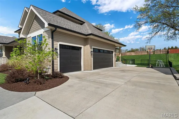 $1,749,000 | 1316 Fawnvalley Drive, Des Peres, MO 63131