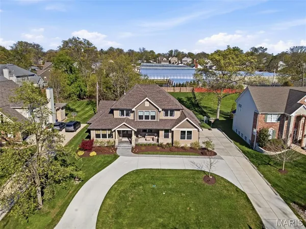 $1,749,000 | 1316 Fawnvalley Drive, Des Peres, MO 63131