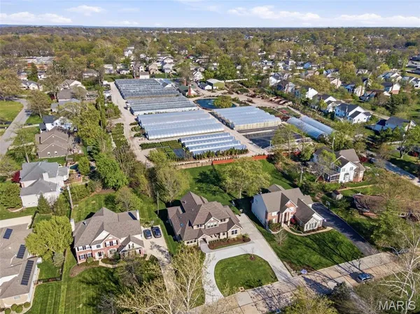 $1,749,000 | 1316 Fawnvalley Drive, Des Peres, MO 63131