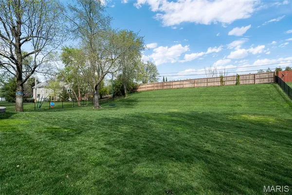 $1,749,000 | 1316 Fawnvalley Drive, Des Peres, MO 63131