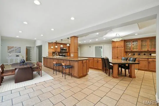 $750,000 | 6481 Westway Road, St. Louis, MO 63109