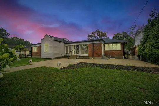 $750,000 | 6481 Westway Road, St. Louis, MO 63109