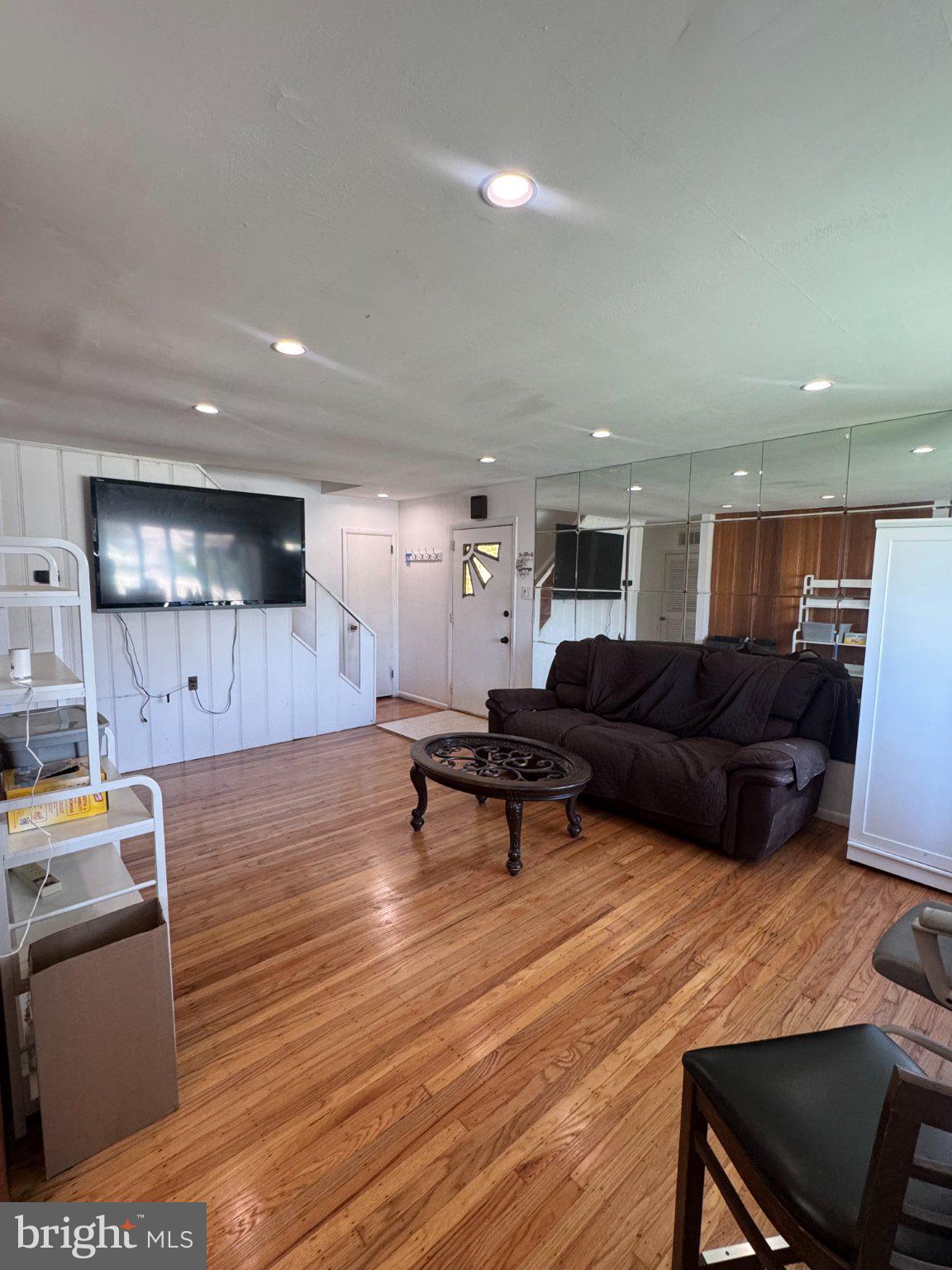 533 Tasker Avenue Norwood, PA 19074 - Photo 2 of 13 Spacious living area .