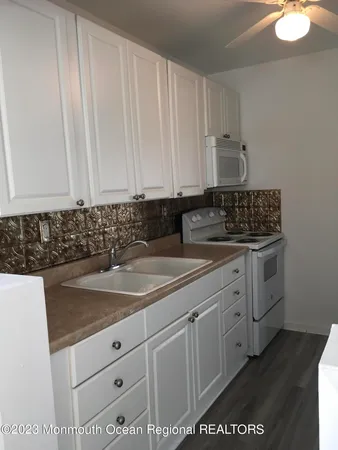 $2,000 | 237 Seabreeze Avenue, Unit A, Middletown, NJ 07748