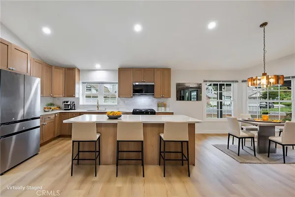 $1,149,900 | 500 South Calle De Casas, Anaheim Hills, CA 92807