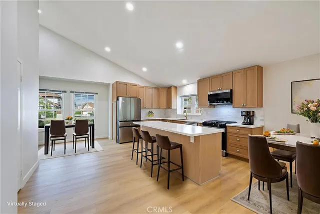 $1,199,900 | 500 South Calle De Casas, Anaheim, CA 92807