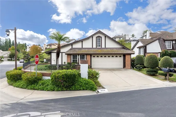$1,149,900 | 500 South Calle De Casas, Anaheim Hills, CA 92807