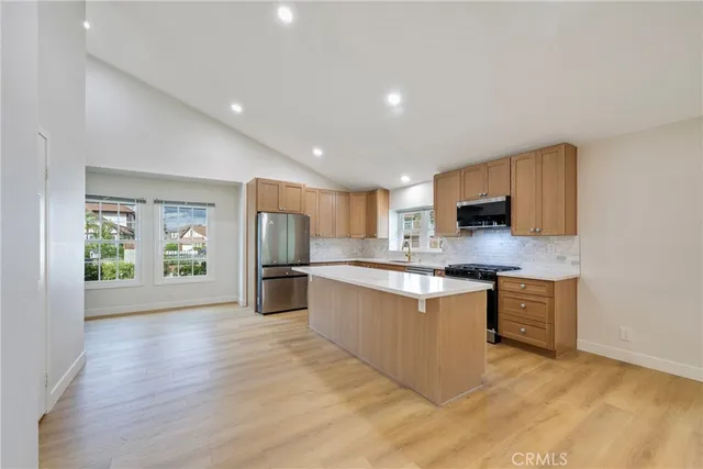 $1,199,900 | 500 South Calle De Casas, Anaheim, CA 92807