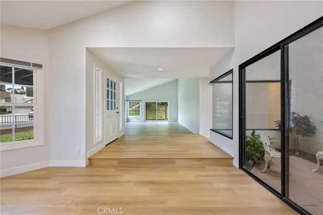 $1,199,900 | 500 South Calle De Casas, Anaheim, CA 92807