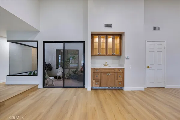 $1,149,900 | 500 South Calle De Casas, Anaheim Hills, CA 92807
