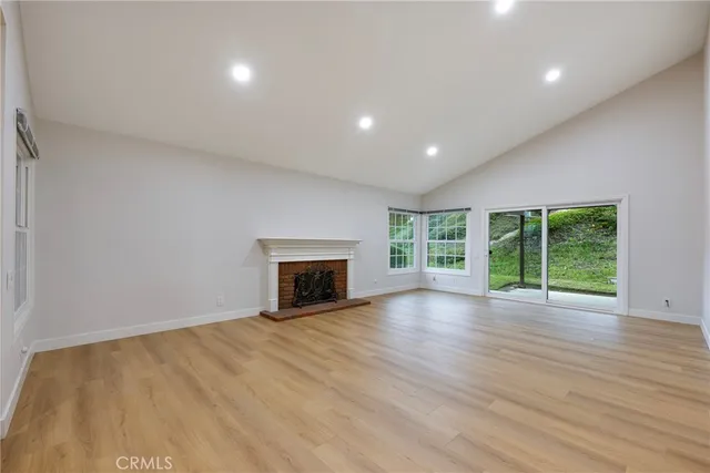 $1,199,900 | 500 South Calle De Casas, Anaheim, CA 92807