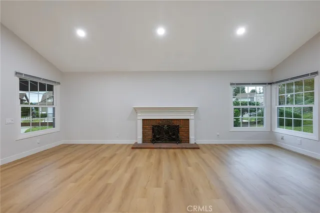 $1,199,900 | 500 South Calle De Casas, Anaheim, CA 92807