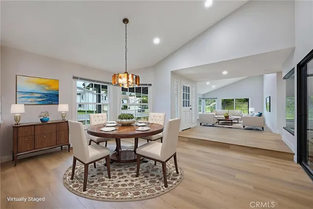 $1,199,900 | 500 South Calle De Casas, Anaheim, CA 92807