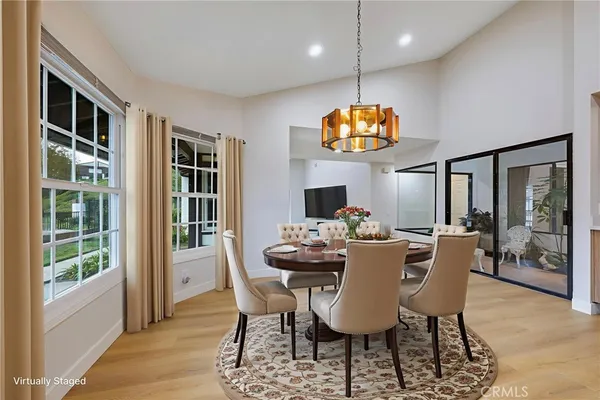 $1,149,900 | 500 South Calle De Casas, Anaheim Hills, CA 92807