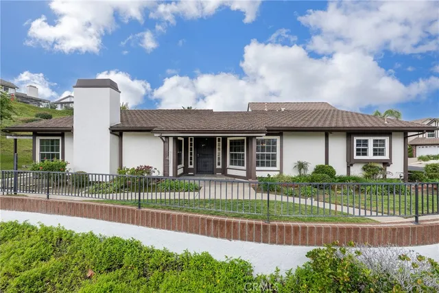 $1,199,900 | 500 South Calle De Casas, Anaheim, CA 92807