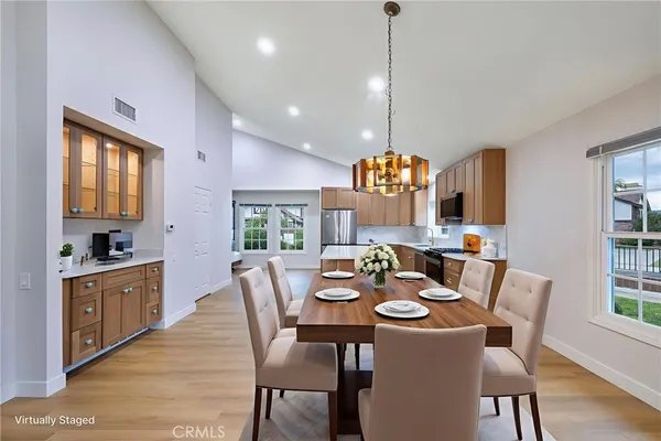 $1,149,900 | 500 South Calle De Casas, Anaheim Hills, CA 92807
