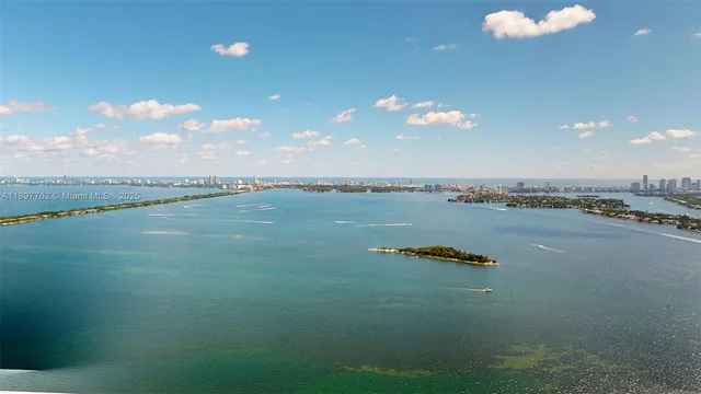 $9,000 | 700 Northeast 24th Street, Unit 5106, Miami, FL 33137