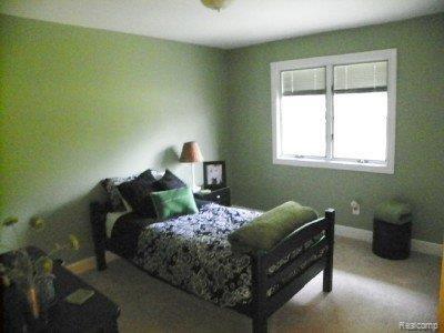1680 Crestline Lane Rochester, MI 48307 - Photo 13 of 23 bedroom 2.jpg