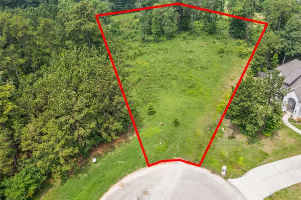 $599,000 | 4406 Chateau Creek Way, Spring, TX 77386