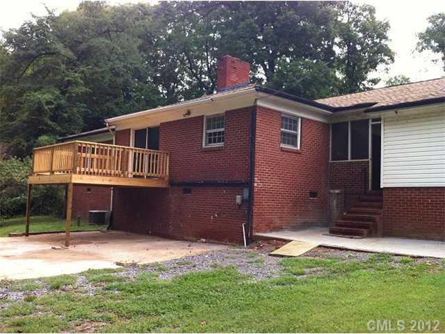 4923 Nevin Road Charlotte, NC 28269 - Photo 11 of 12 Gallery Image 11