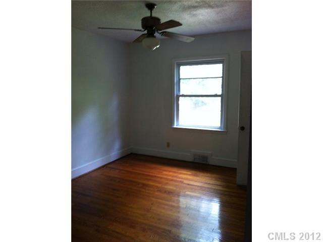 4923 Nevin Road Charlotte, NC 28269 - Photo 7 of 12 Gallery Image 7