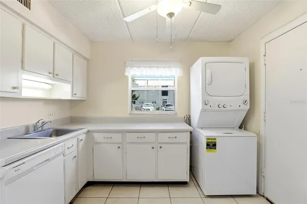 $149,000 | 525 South Conway Road, Unit 69, Orlando, FL 32807