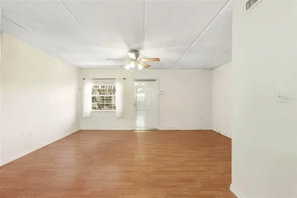 $149,000 | 525 South Conway Road, Unit 69, Orlando, FL 32807