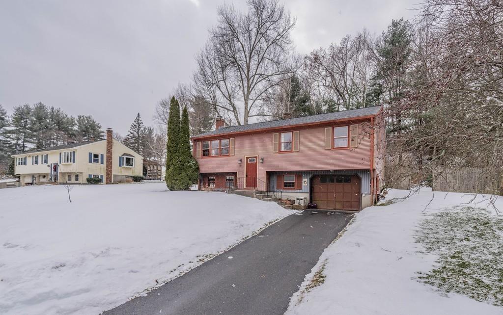 77 Old Farm Road Westfield, MA 01085 - Photo 2 of 26 Gallery Image 2