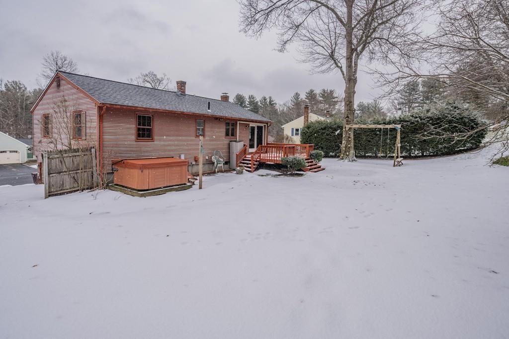 77 Old Farm Road Westfield, MA 01085 - Photo 6 of 26 Gallery Image 6