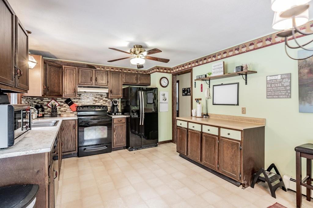 77 Old Farm Road Westfield, MA 01085 - Photo 9 of 26 Gallery Image 9