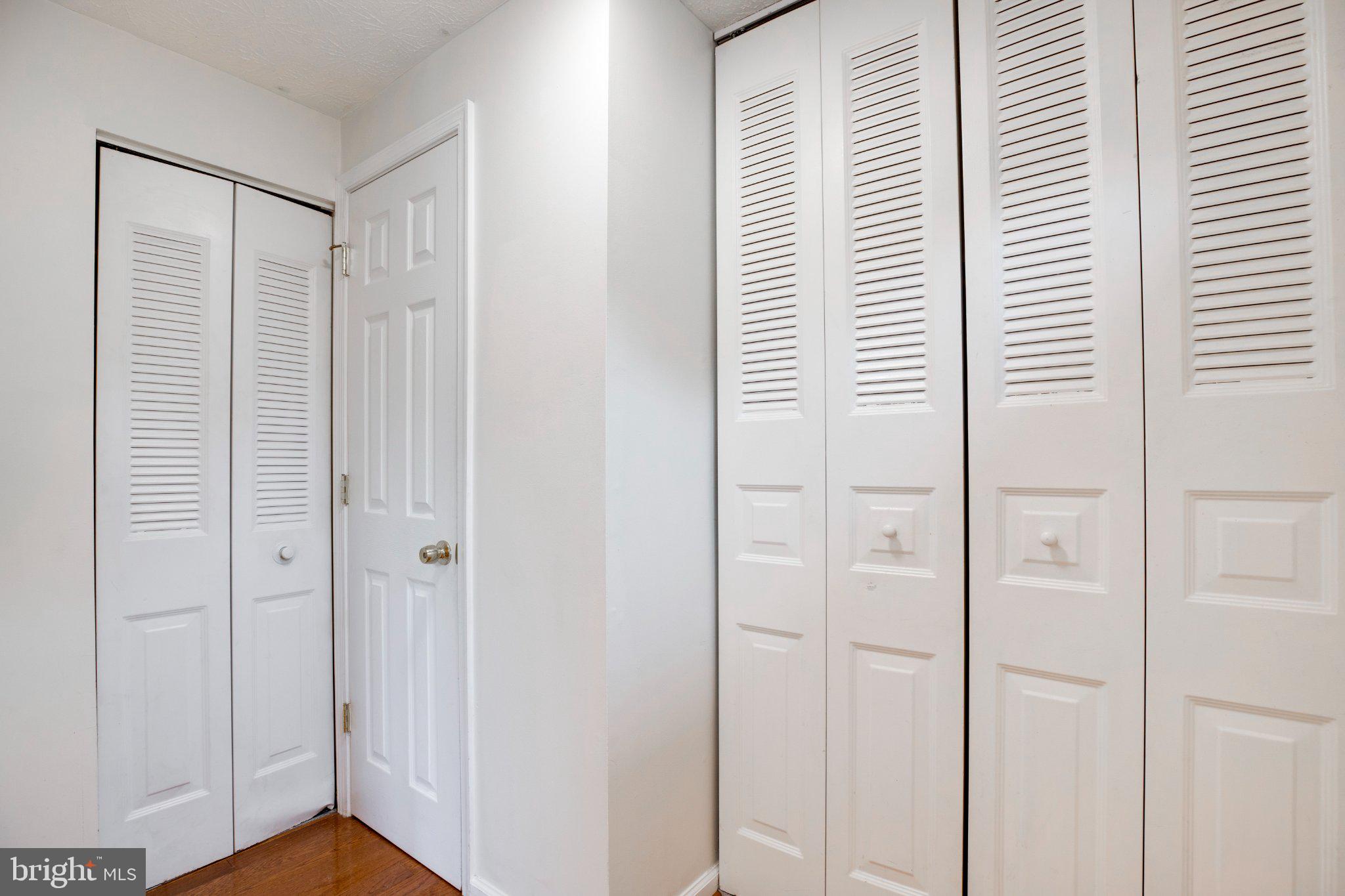 1604 Barnstead Drive Reston, VA 20194 - Photo 6 of 36 Gallery Image 6