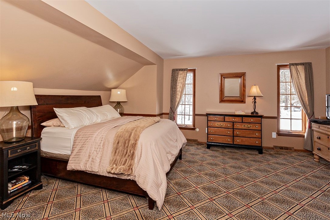 2899 Concord Road Cleveland, OH 44124 - Photo 14 of 23