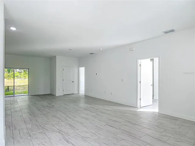 $1,950 | 5736 North Claremont Drive, Citrus Springs, FL 34434