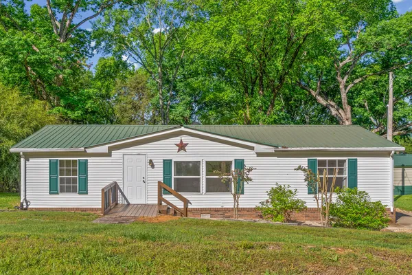 $469,900 | 315 Riverview Drive, Dover, TN 37058