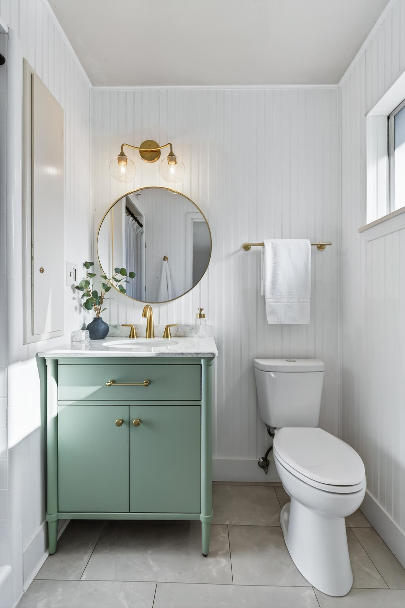 595 Rafael Street Redding, CA 96002 - Photo 37 of 54 a bathroom with a toilet sink and mirror