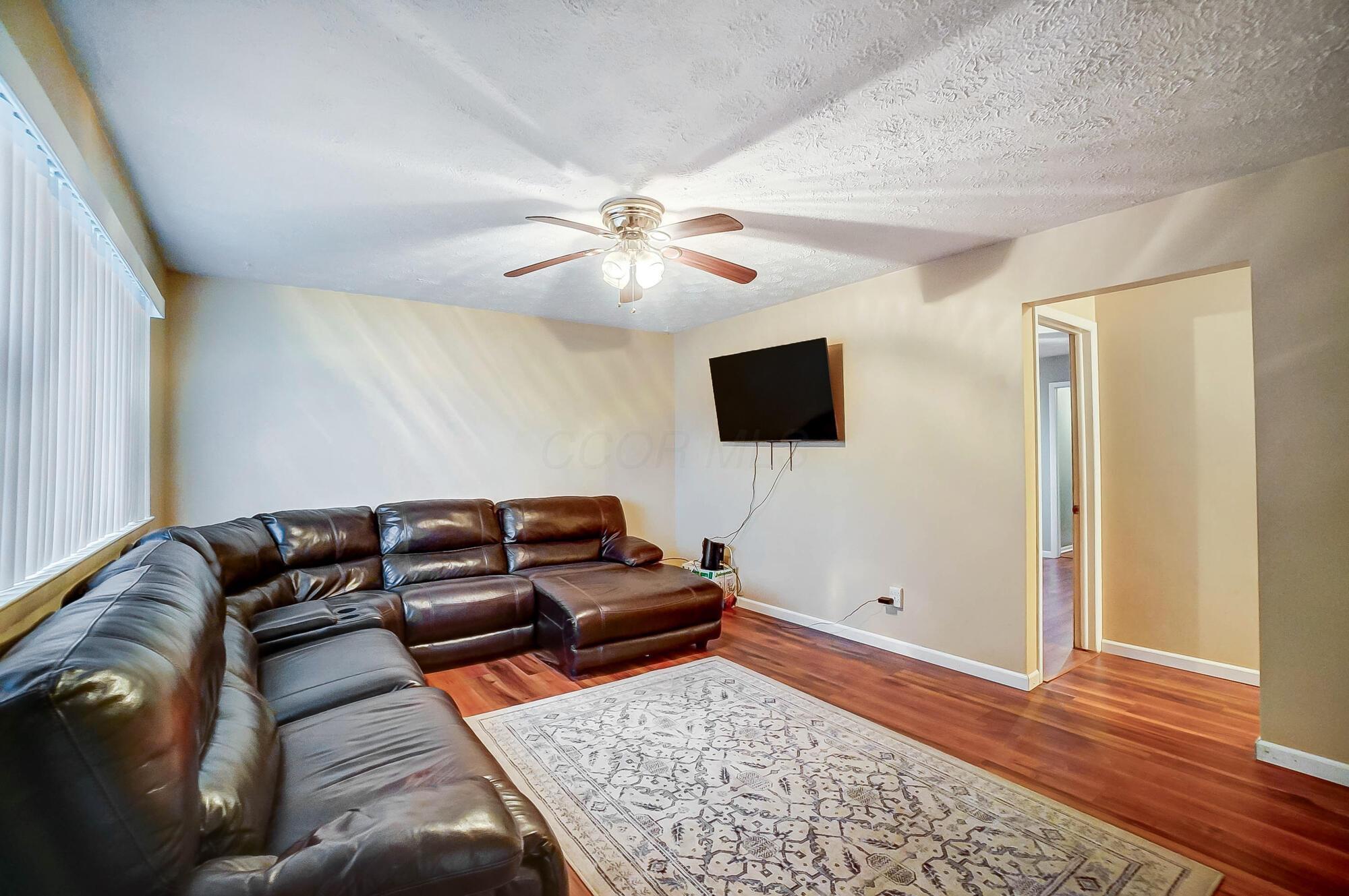 144 Calahan Road Columbus, OH 43207 - Photo 5 of 41 006
