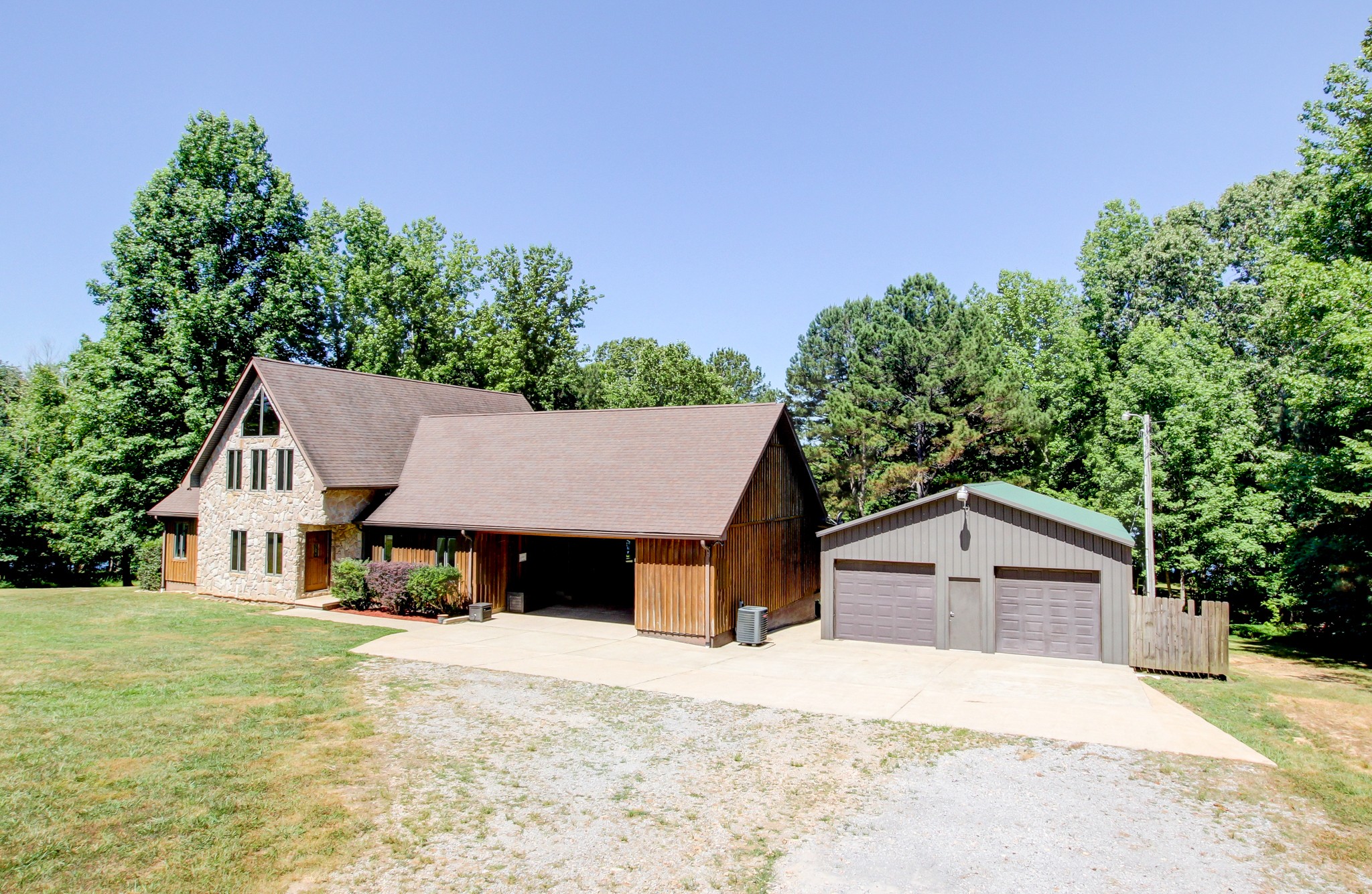 195 Cedar Point Road Bumpus Mills, TN 37028 - Photo 5 of 66 Gallery Image 5
