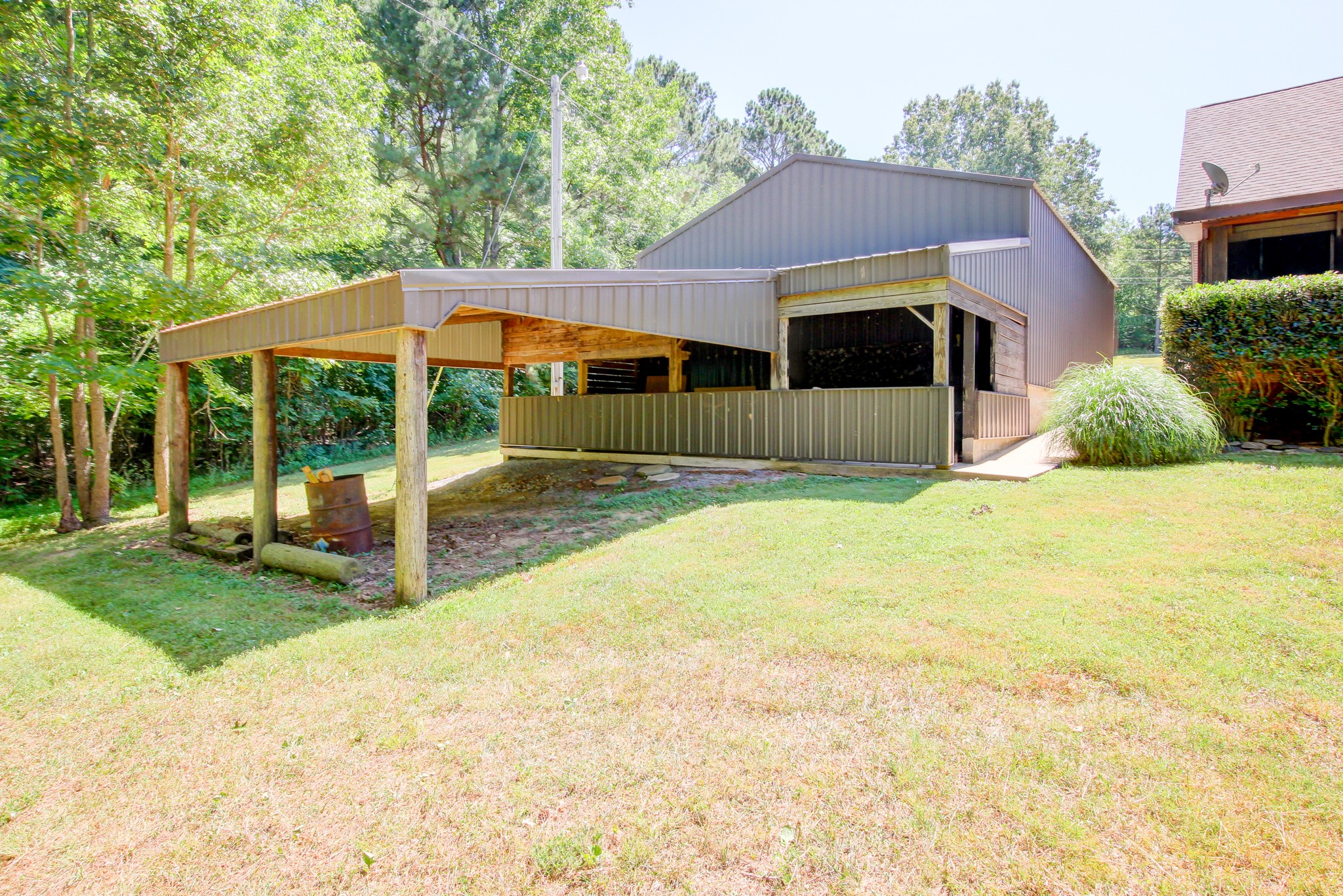 195 Cedar Point Road Bumpus Mills, TN 37028 - Photo 10 of 66 Gallery Image 10