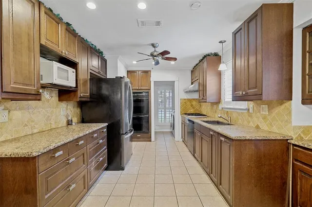 $2,750 | 3321 Heather Hill Drive, Garland, TX 75044