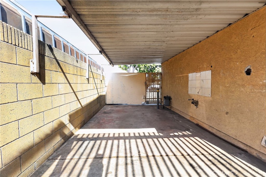 404 South 3rd Street Montebello, CA 90640 - Photo 25 of 29 a view of outdoor space