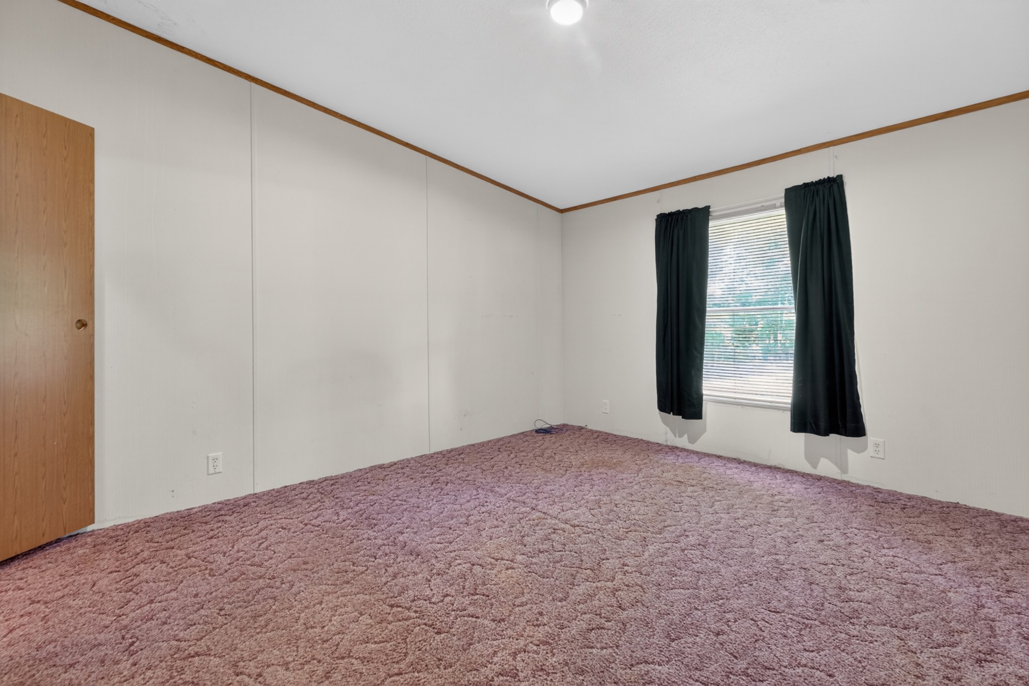 228 Shasteen Ridge Road Lynchburg, TN 37352 - Photo 16 of 53 an empty room with windows