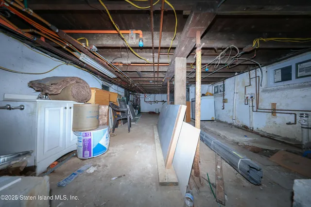 $799,000 | 76 Simonson Avenue | Mariners Harbor